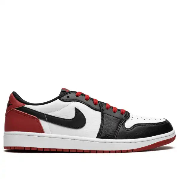Jordan 1 Retro Low OG Black Toe