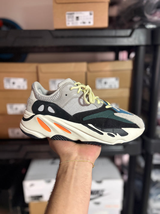 Yeezy Boost 700