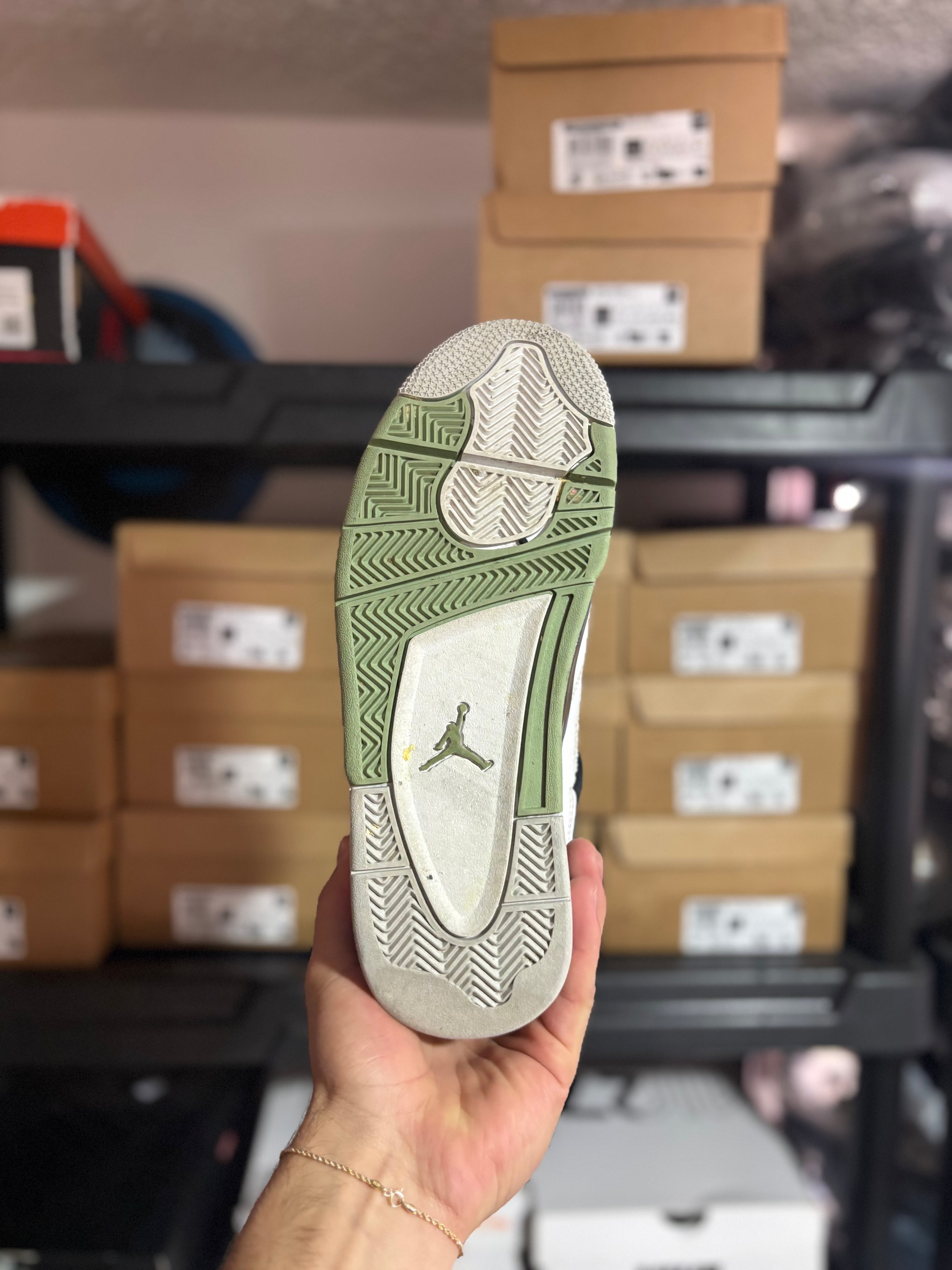Air Jordan 4 Retro