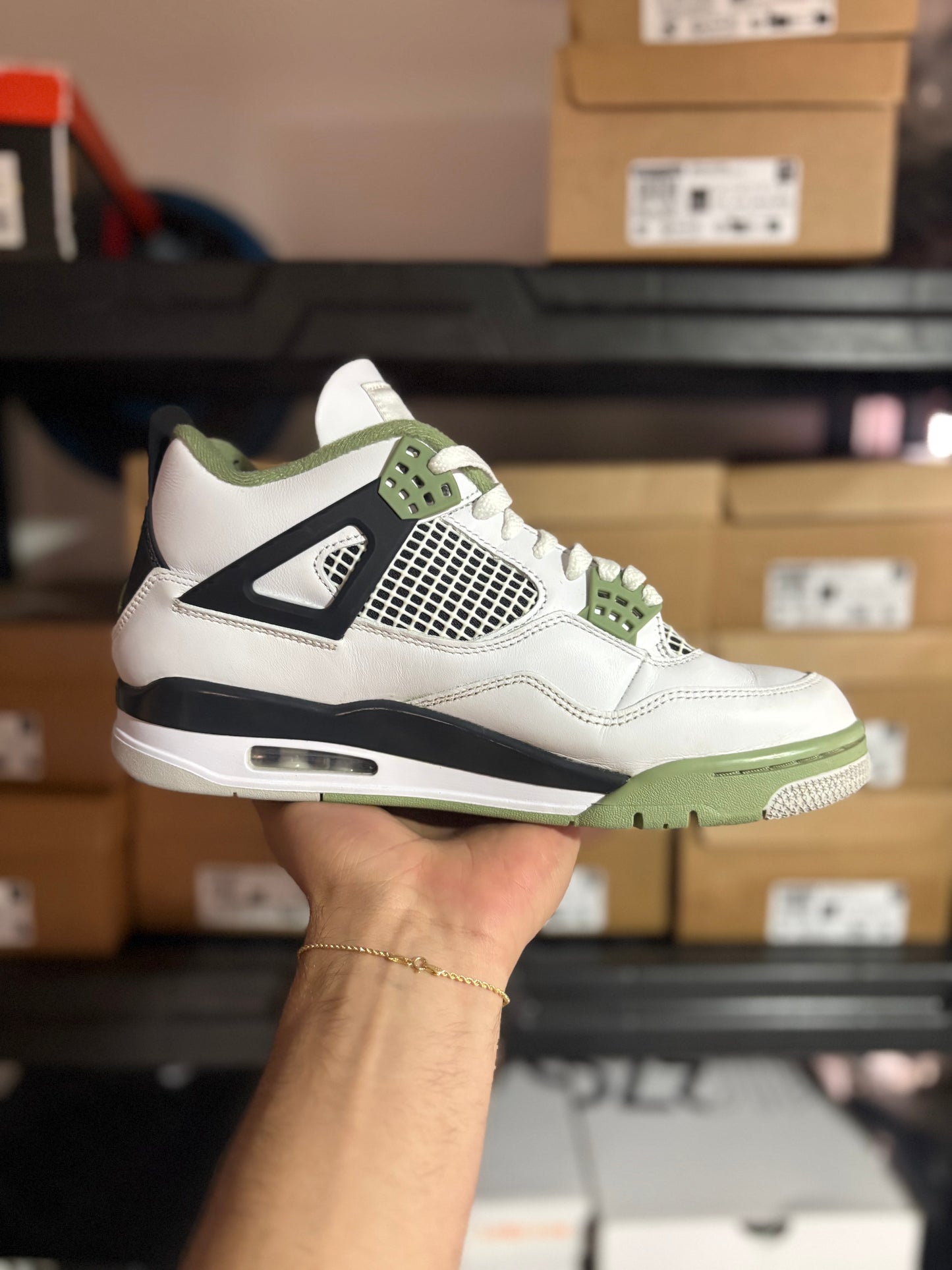 Air Jordan 4 Retro