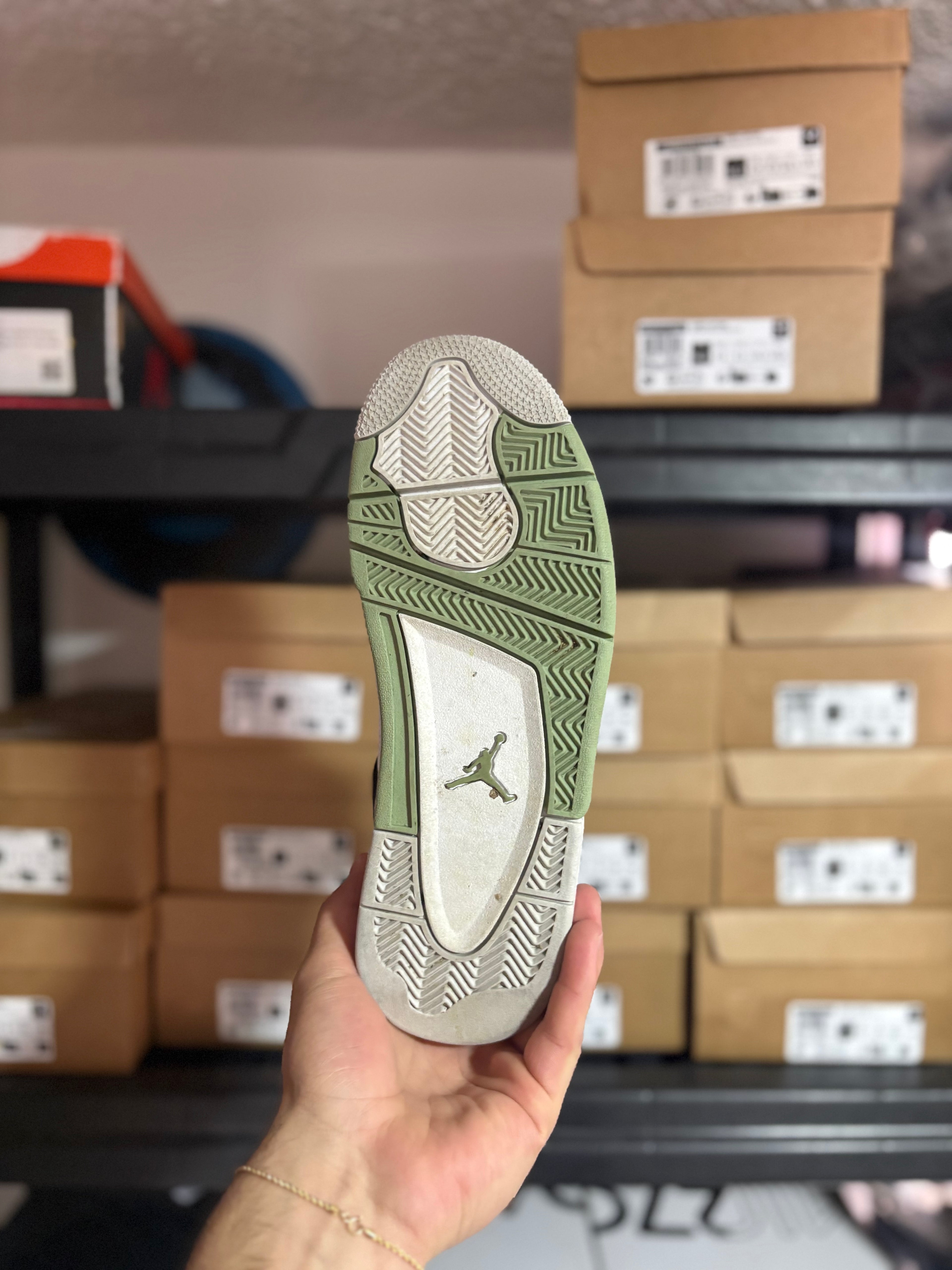 Air Jordan 4 Retro