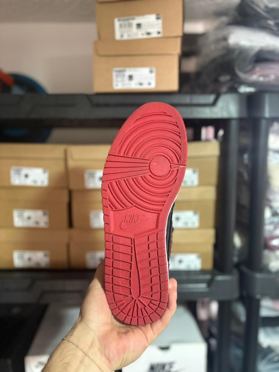 Jordan 1 Retro Og Mid PRELOVED