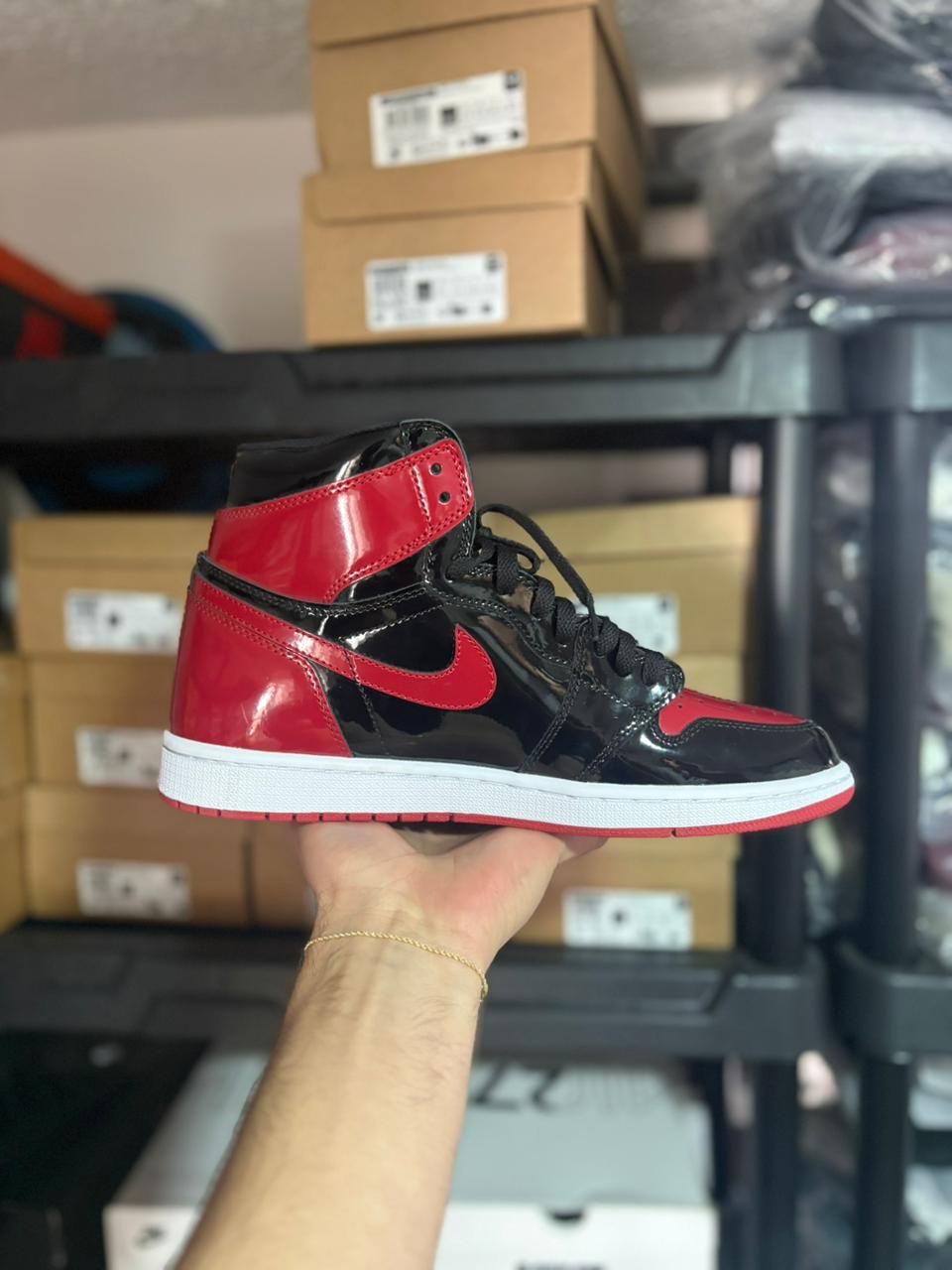 Jordan 1 Retro Og Mid PRELOVED