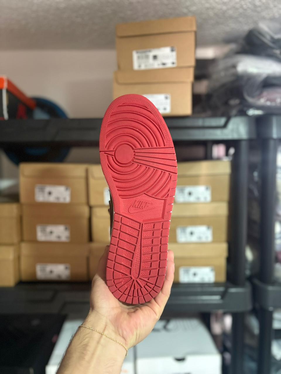 Jordan 1 Retro Og Mid PRELOVED